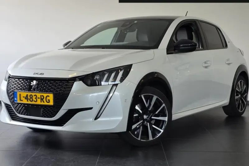 Peugeot 208 (2021)