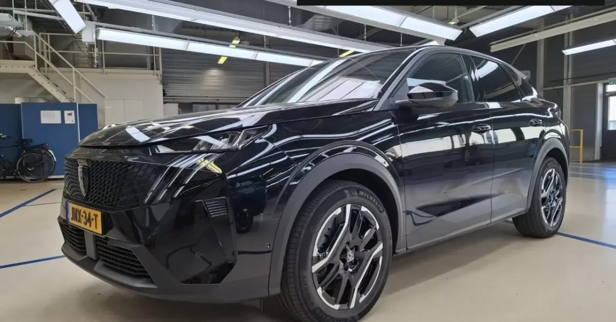 Peugeot 3008 (2025) — foto 1