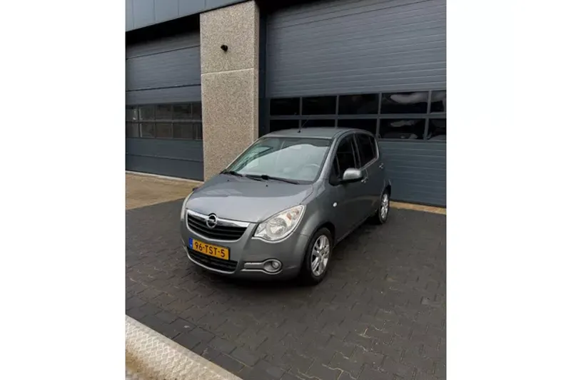Opel Agila (2012)