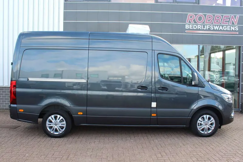 Mercedes-Benz Sprinter (2024)