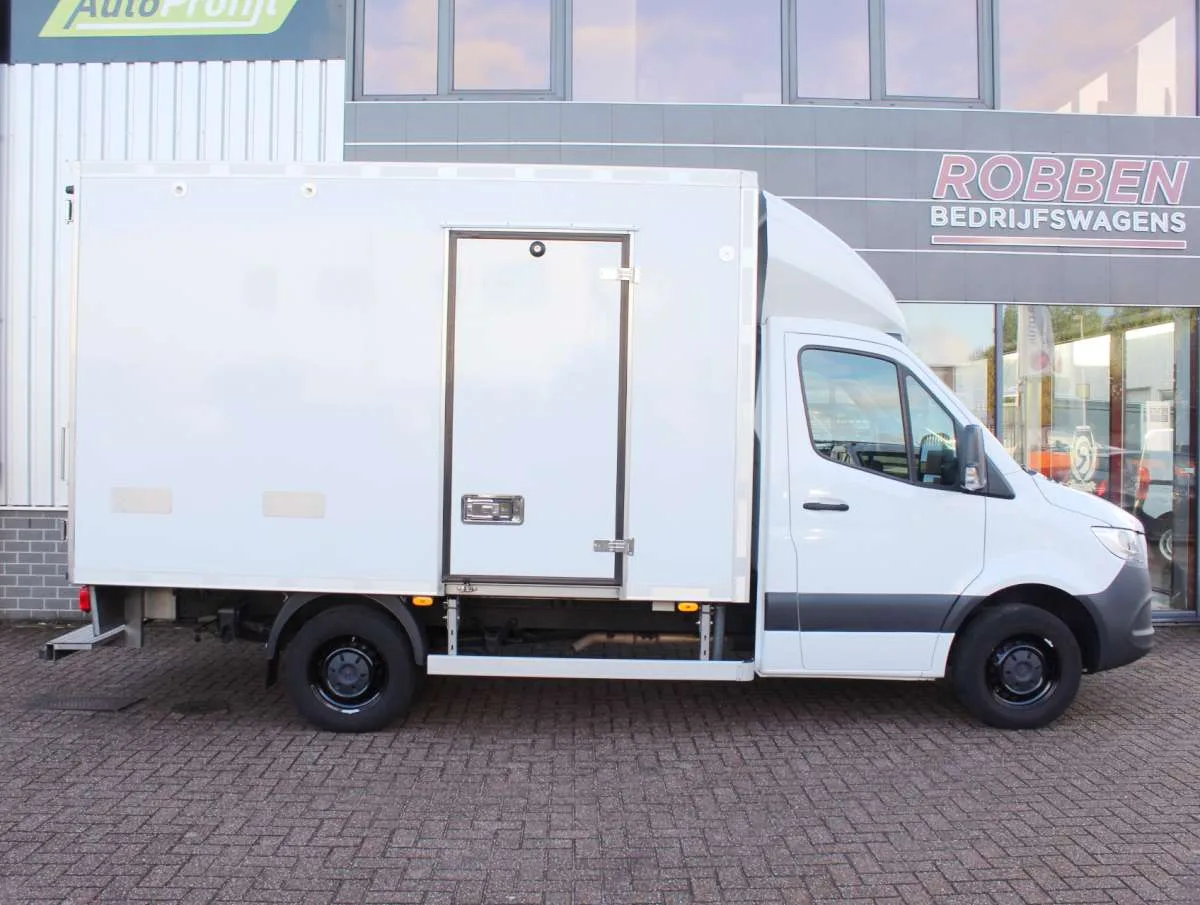 Mercedes-Benz Sprinter (2024) — foto 1