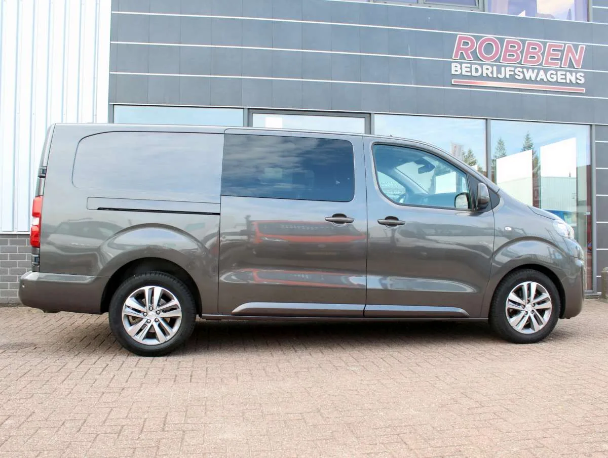 Peugeot Expert (2020) — foto 1