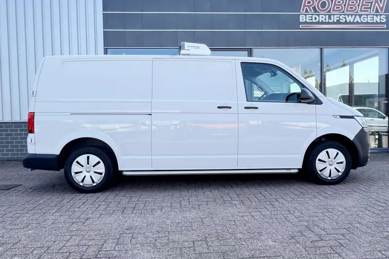 Volkswagen Transporter (2024)