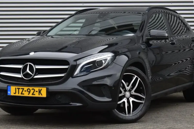 Mercedes-Benz GLA (2016)