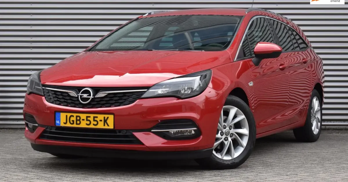 Opel Astra (2020) — foto 1