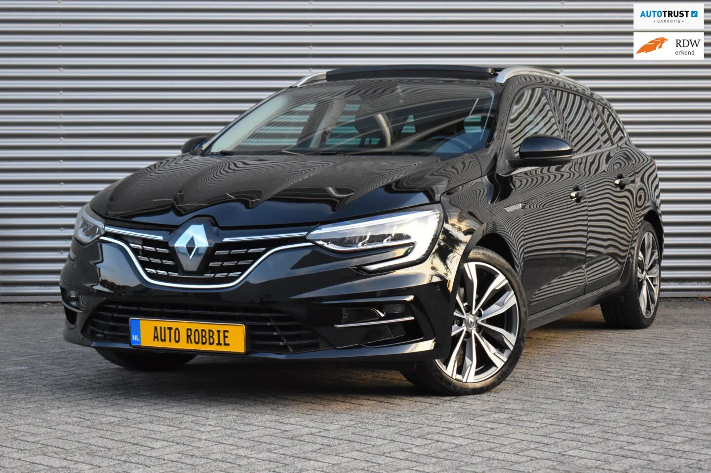 Renault Mégane (2022) — foto 1