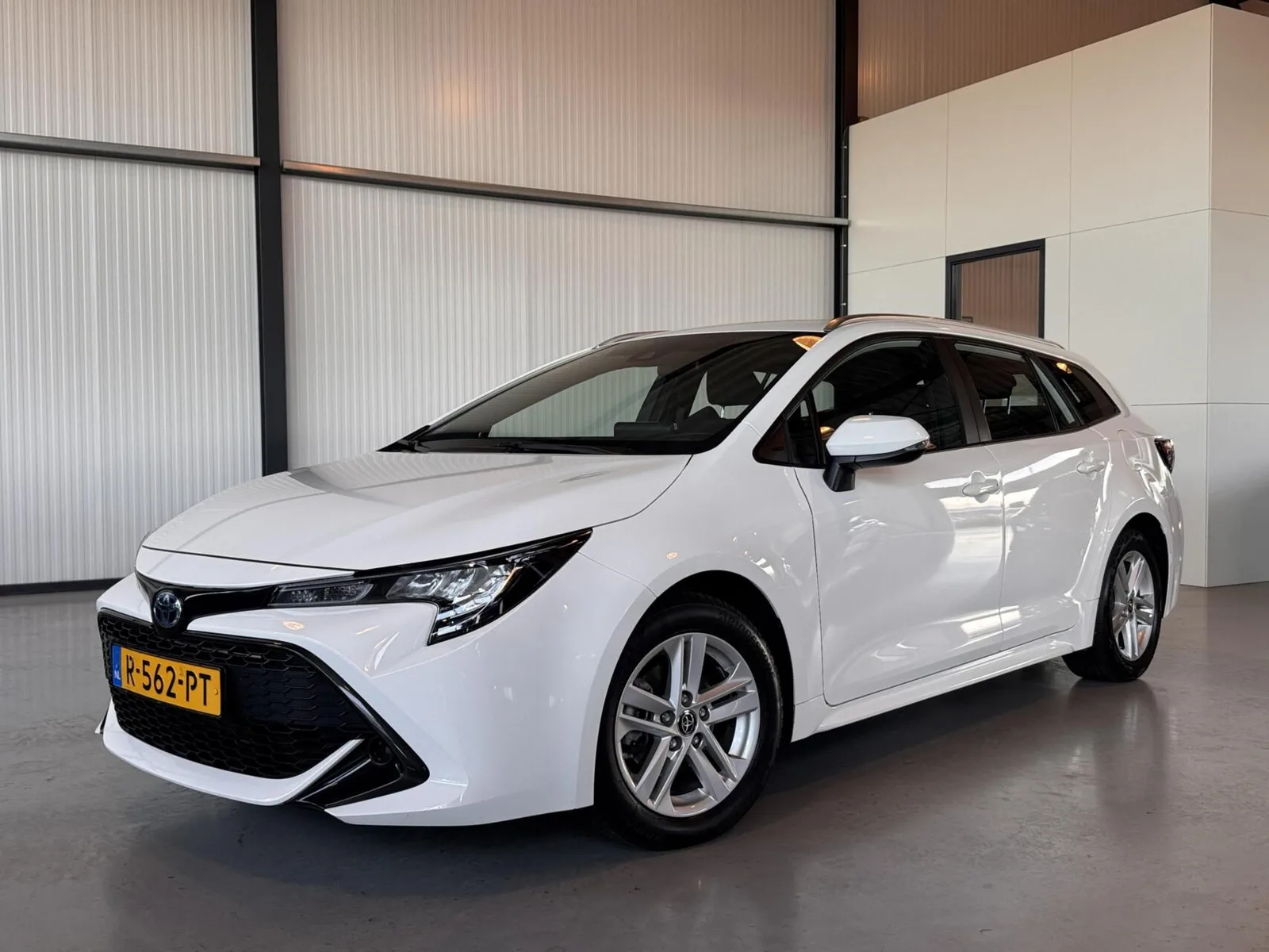Toyota Corolla (2022) — foto 1