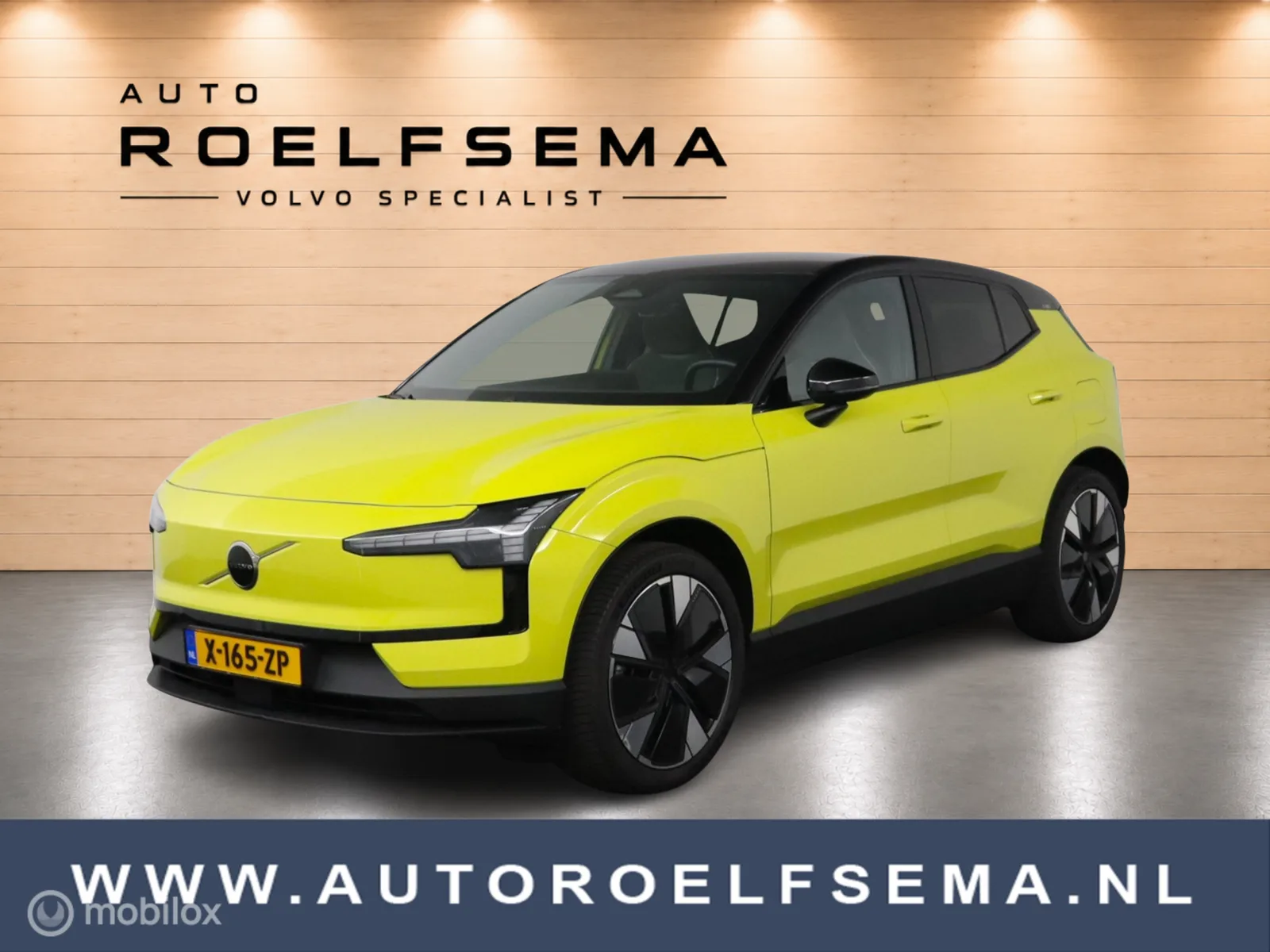 Volvo EX30 (2024) — foto 1