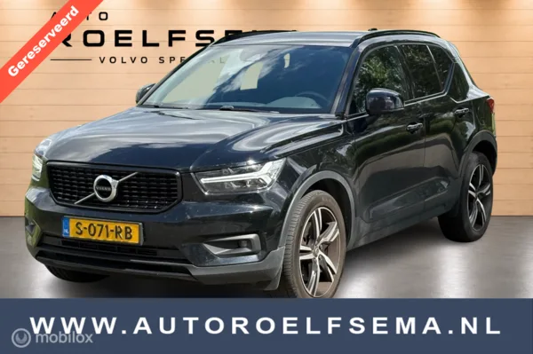 Volvo XC40 (2023) — foto 1