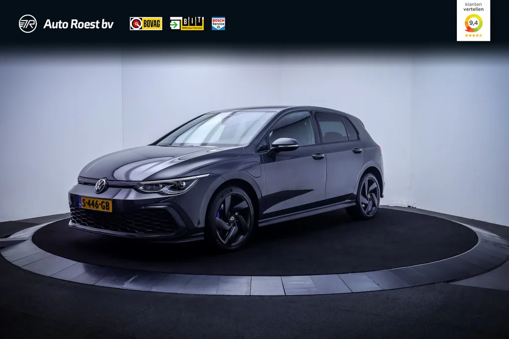 Volkswagen Golf (2020) — foto 1