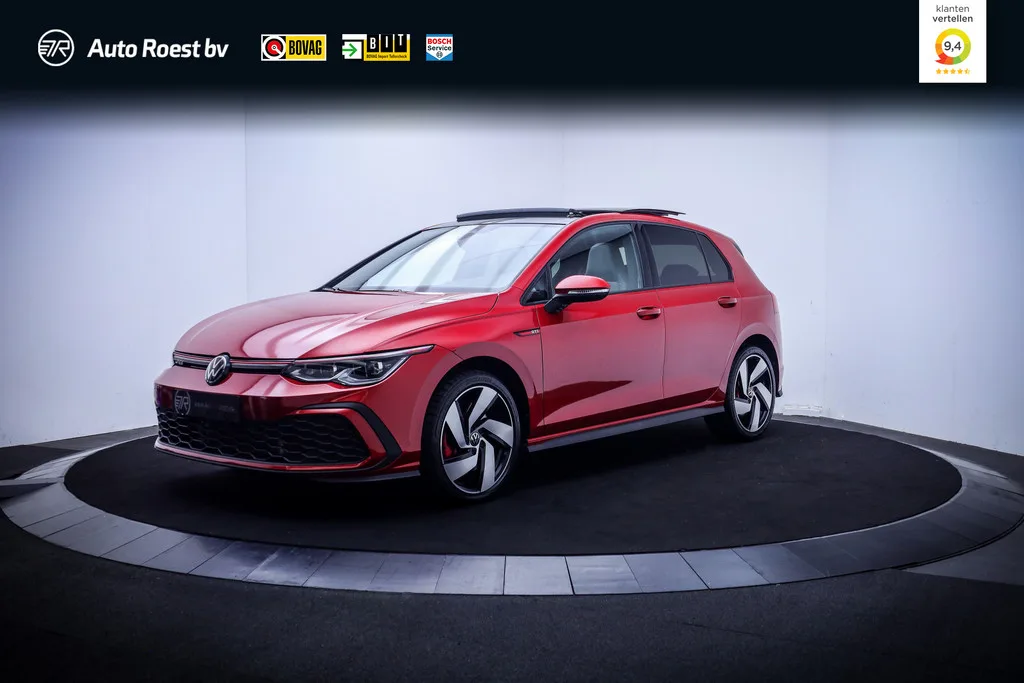 Volkswagen Golf (2024) — foto 1