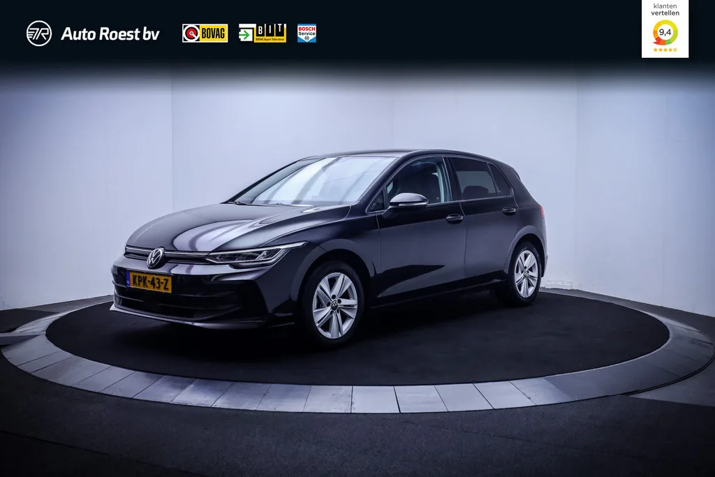 Volkswagen Golf (2025) — foto 1