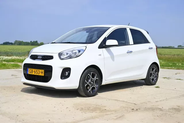 Kia Picanto (2015) — foto 1