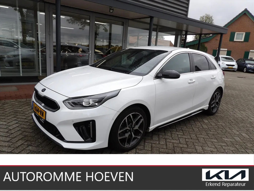 Kia Ceed (2021) — foto 1