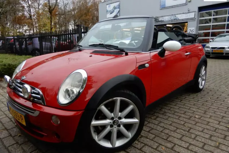 MINI Cooper (2005)
