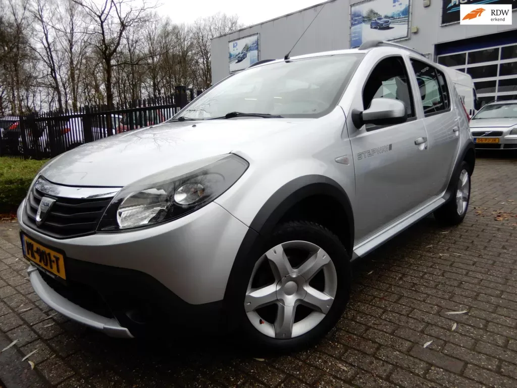 Dacia Sandero Stepway (2010) — foto 1
