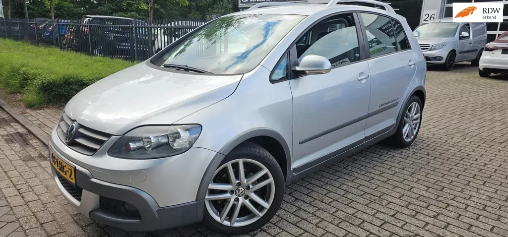 Volkswagen Golf (2009) — foto 1