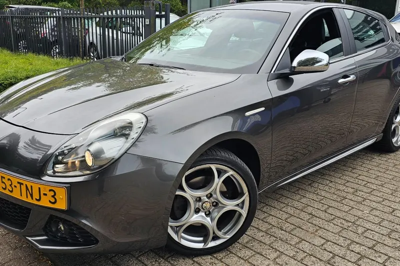 Alfa Romeo Giulietta (2012)