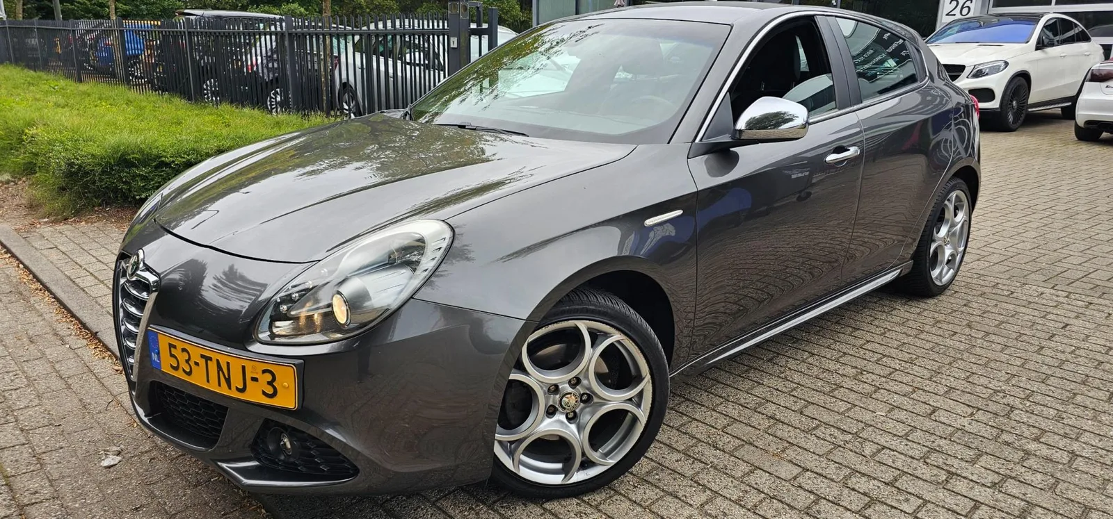 Alfa Romeo Giulietta (2012) — foto 1