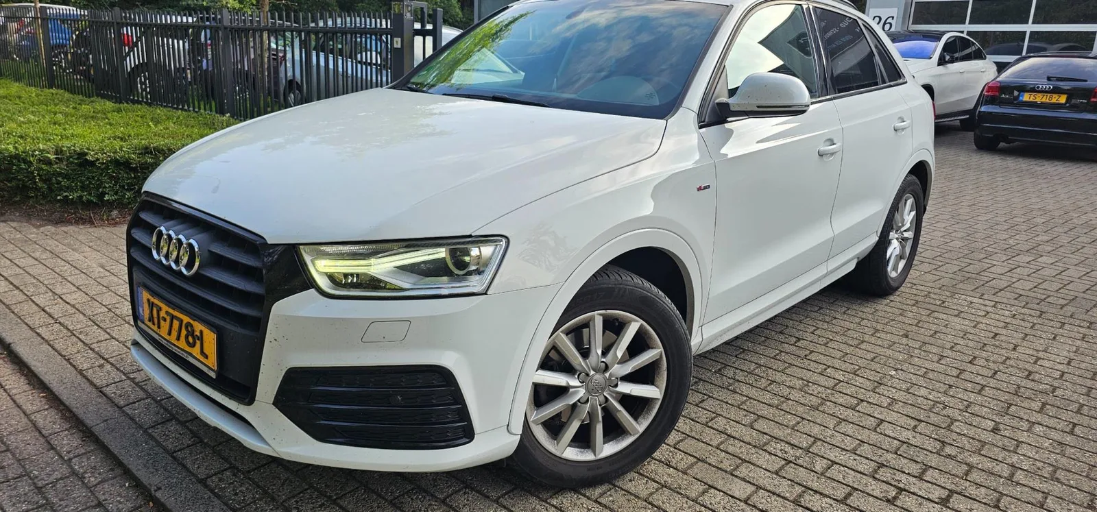 Audi Q3 (2015) — foto 1