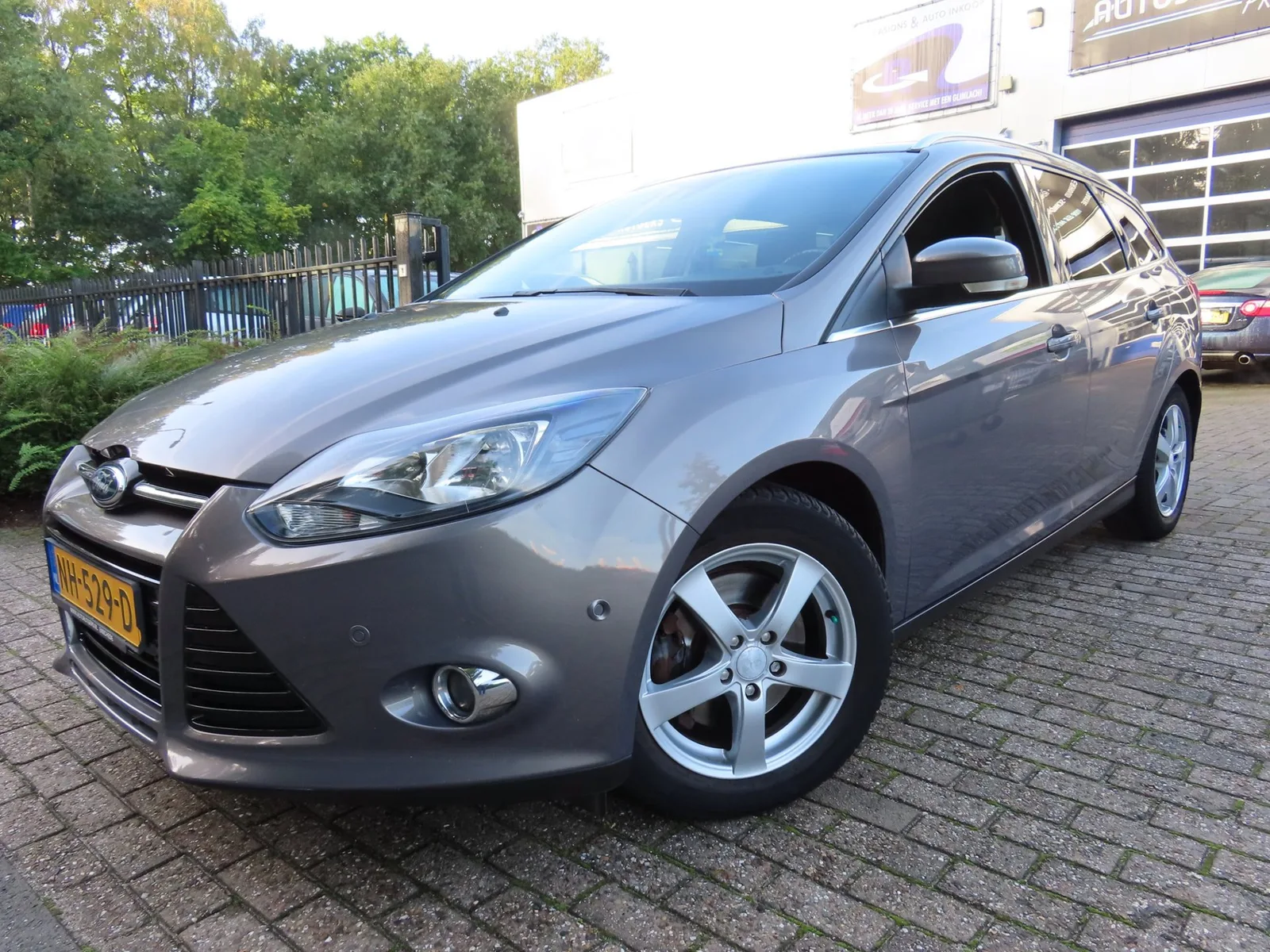 Ford Focus (2011) — foto 1