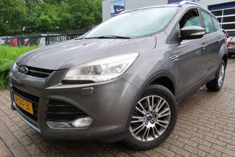 Ford Kuga (2013)