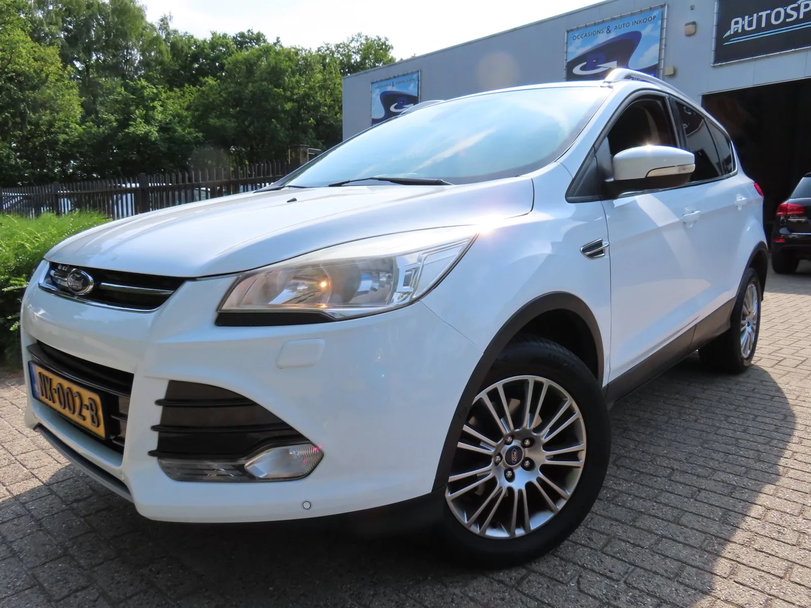 Ford Kuga (2014) — foto 1