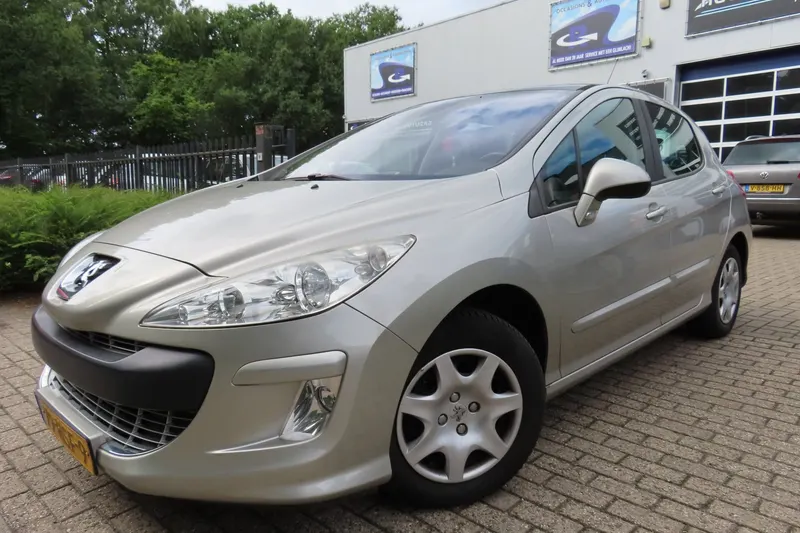 Peugeot 308 (2009)