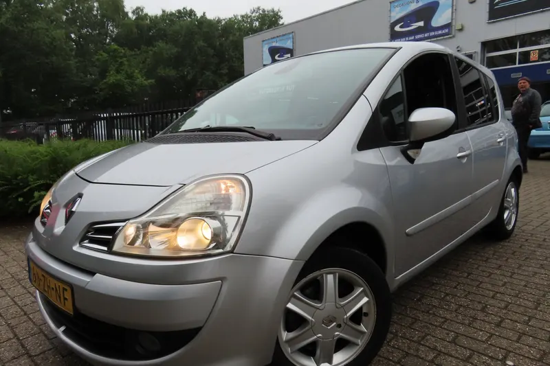 Renault Modus (2008)