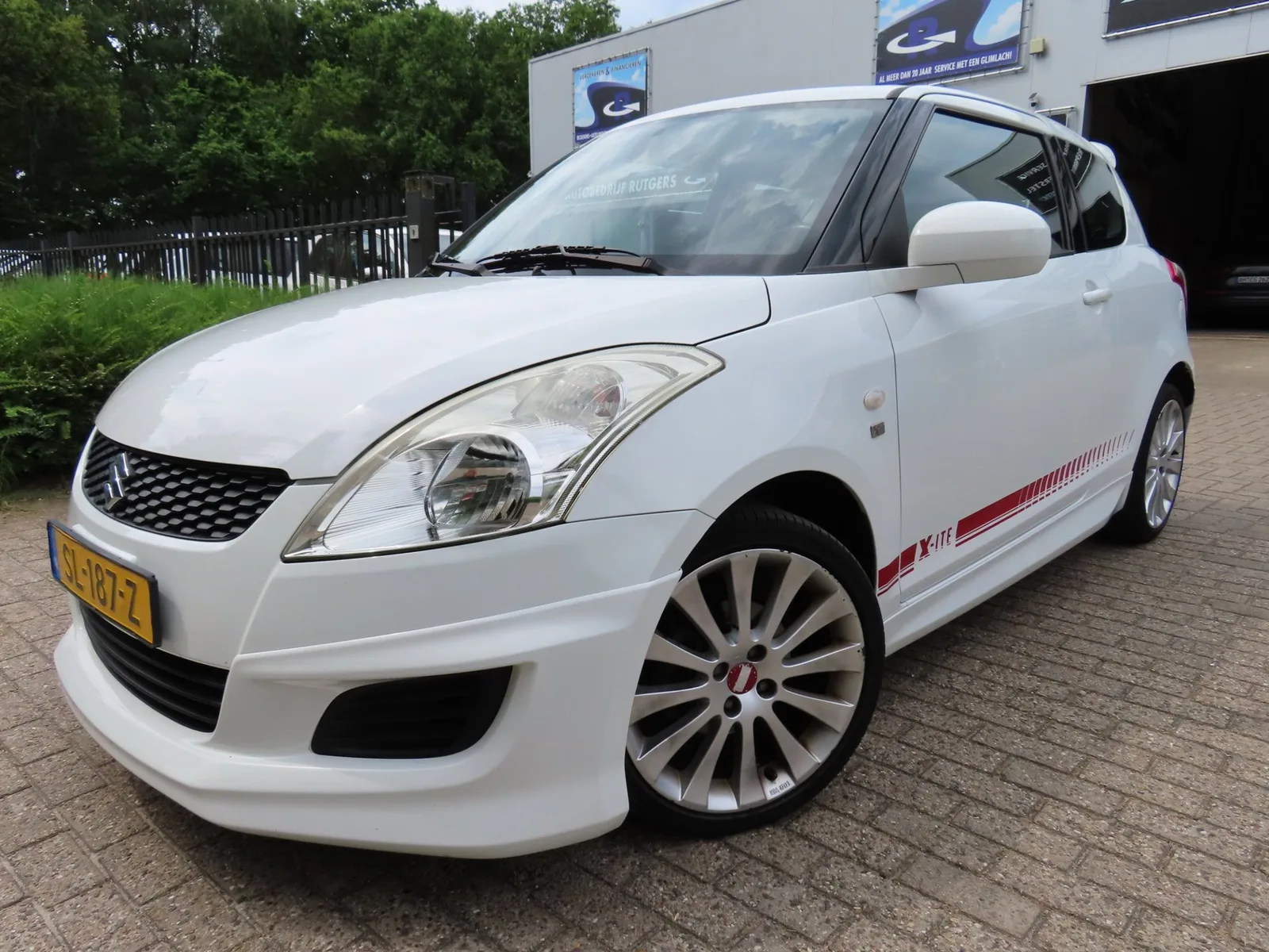 Suzuki Swift (2012) — foto 1