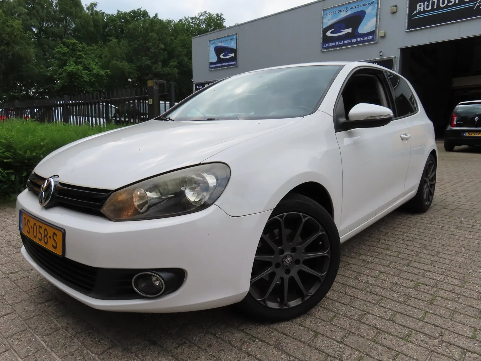 Volkswagen Golf (2009) — foto 1
