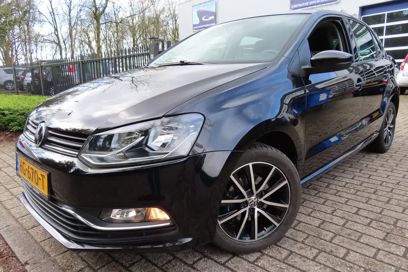 Volkswagen Polo (2015)