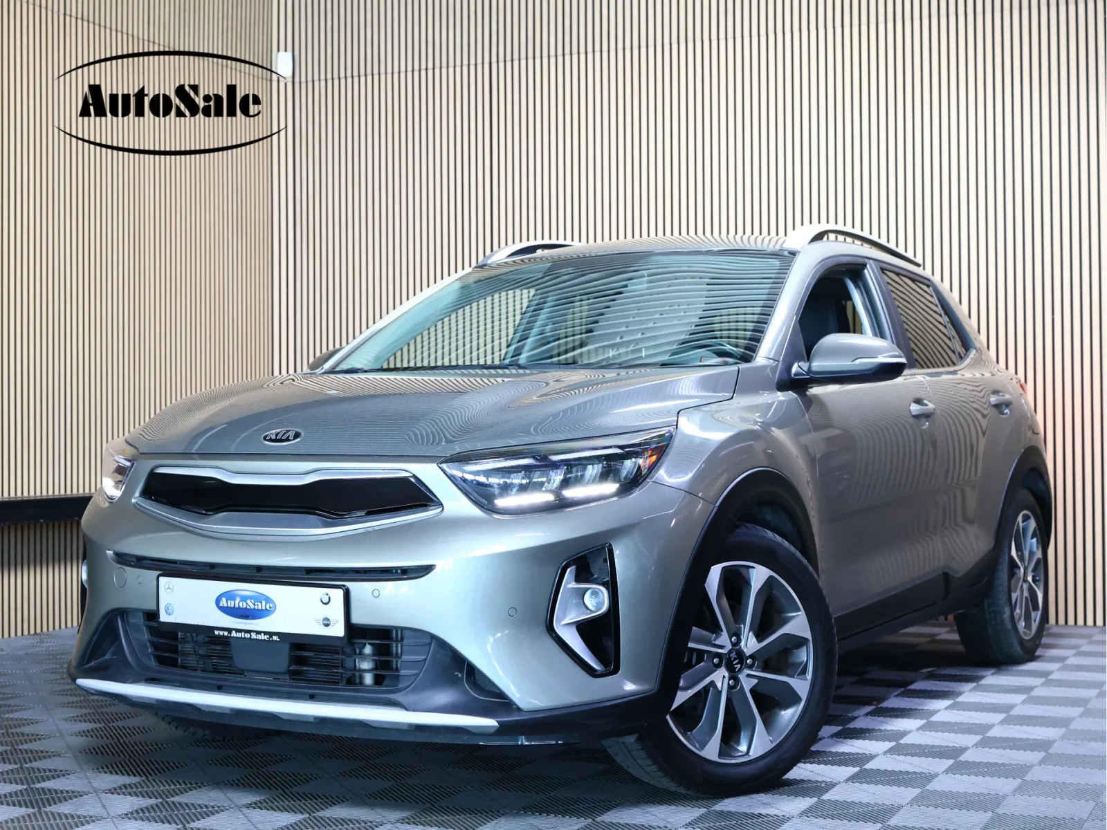 Kia Stonic (2021) — foto 1