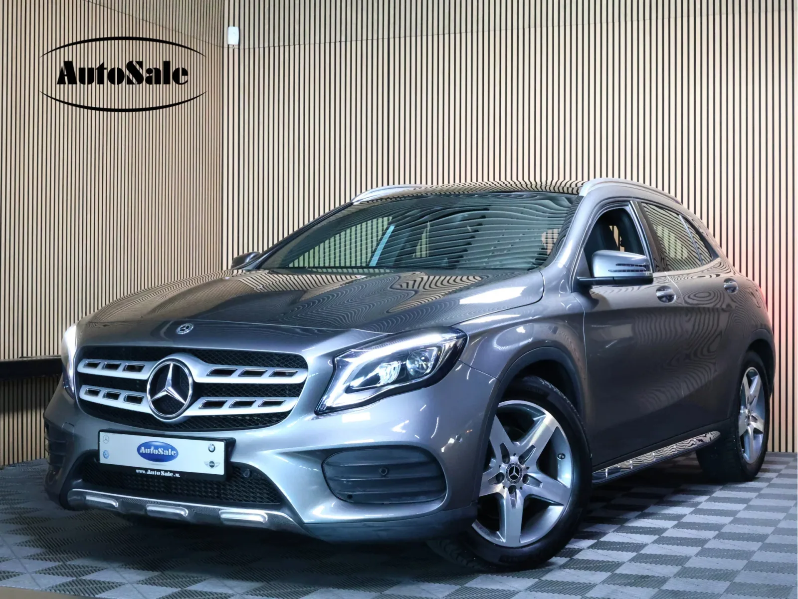 Mercedes-Benz GLA (2019) — foto 1