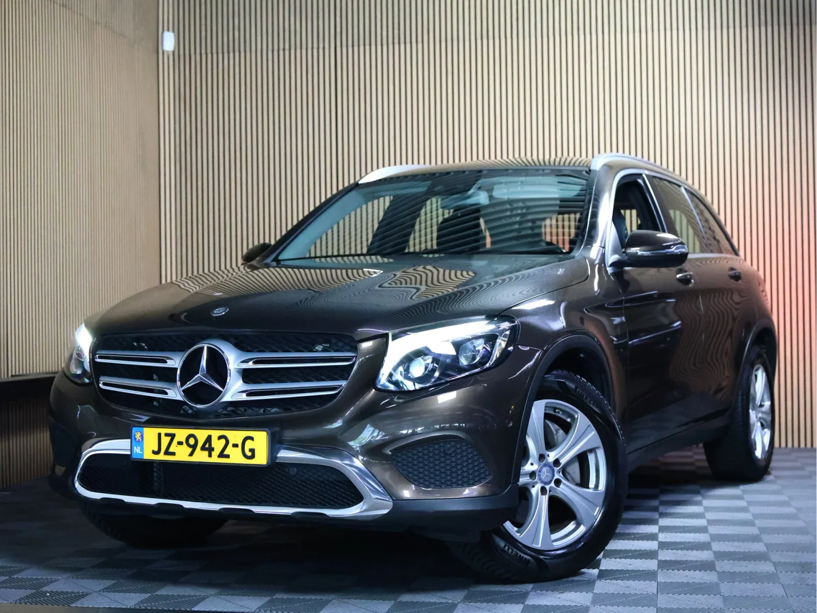 Mercedes-Benz GLC-Klasse (2016) — foto 1