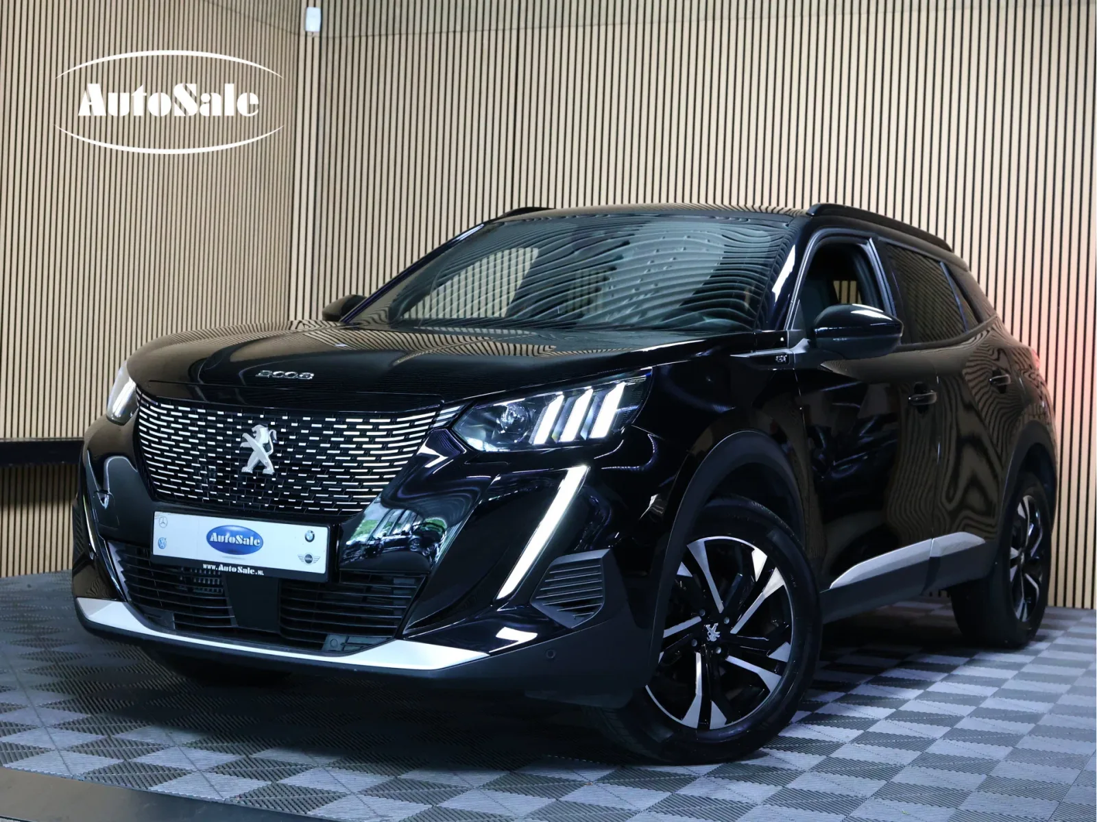 Peugeot 2008 (2023) — foto 1