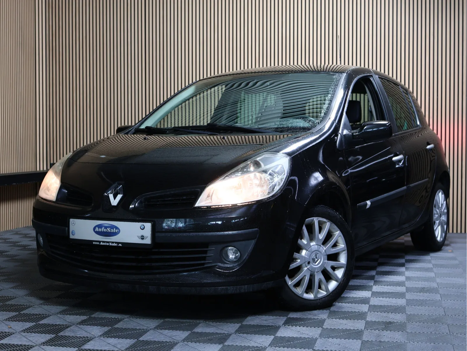 Renault Clio (2009) — foto 1