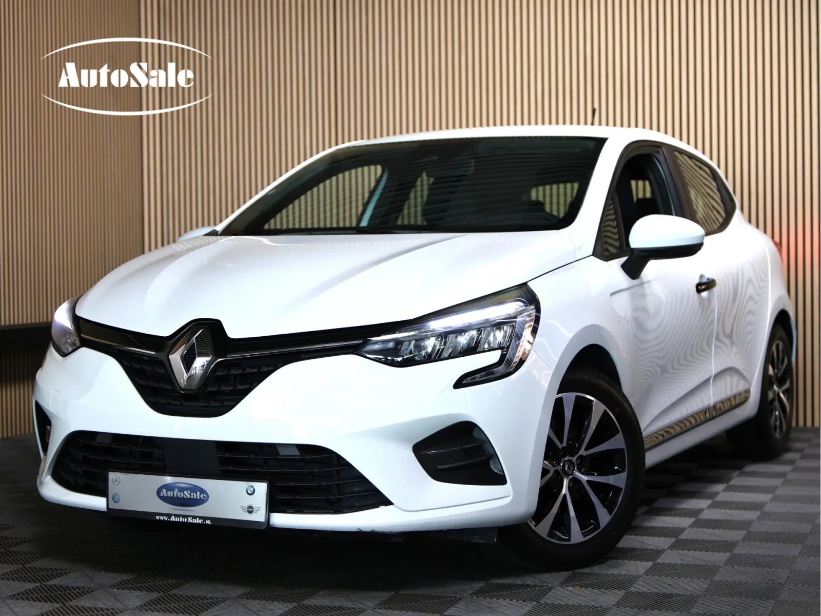 Renault Clio (2021) — foto 1