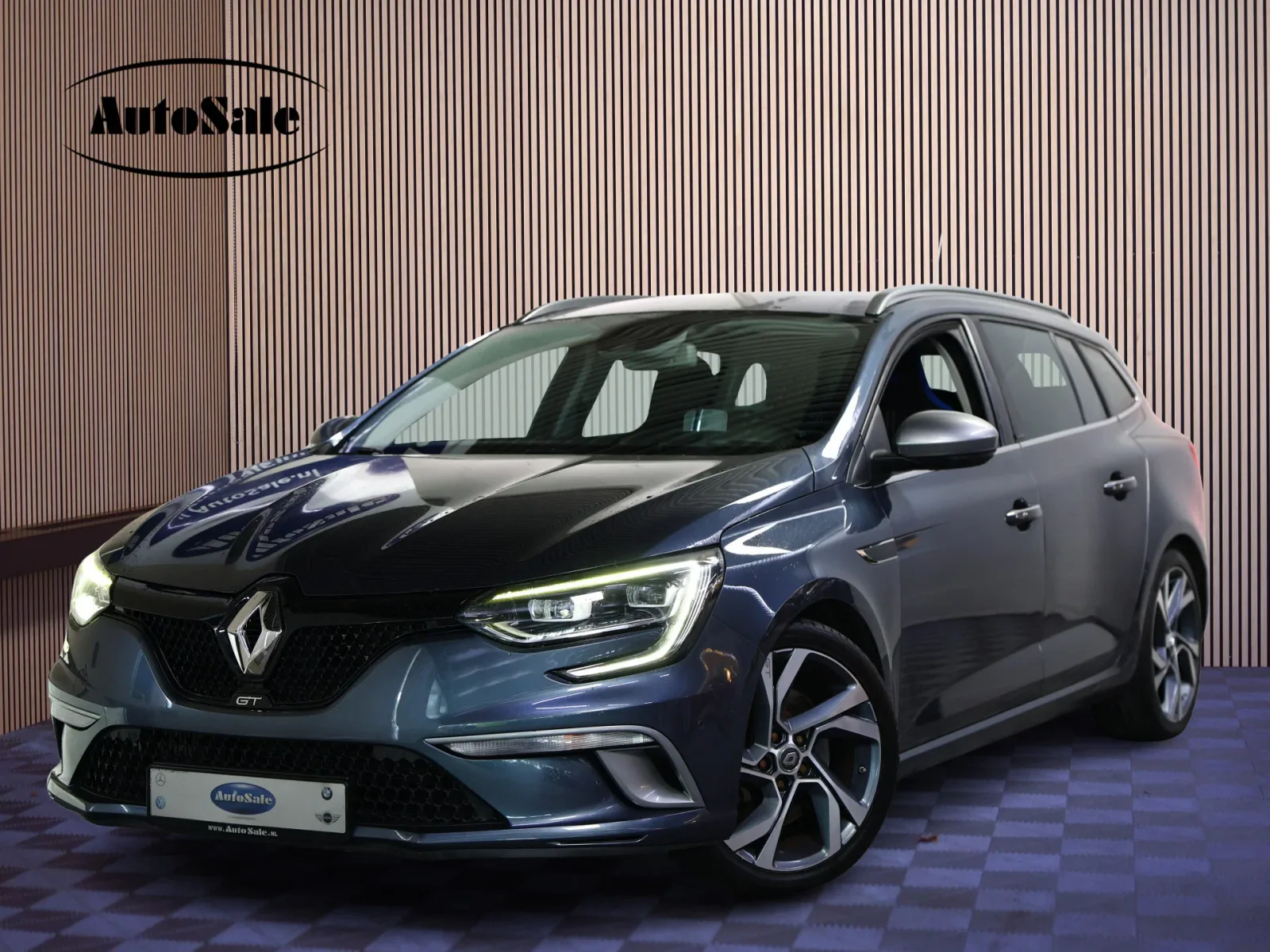 Renault Mégane (2018) — foto 1
