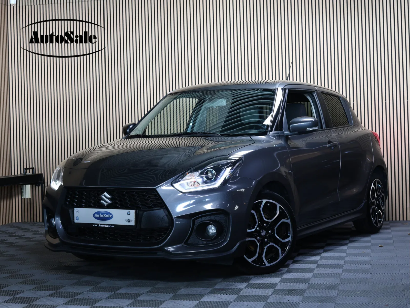 Suzuki Swift (2019) — foto 1
