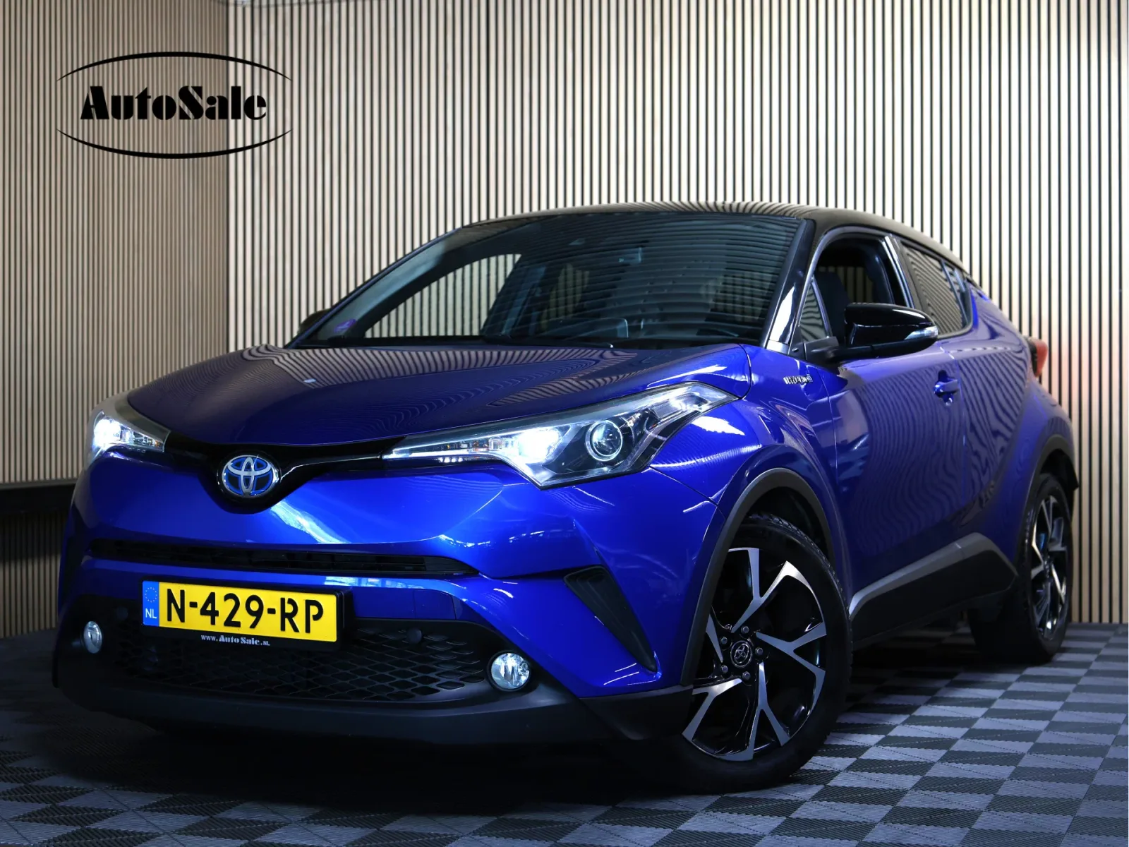 Toyota C-HR (2019) — foto 1