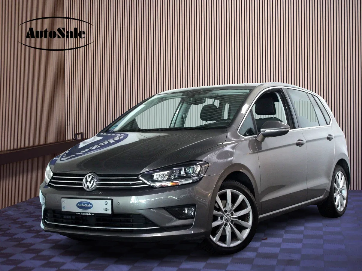 Volkswagen Golf Sportsvan (2015) — foto 1