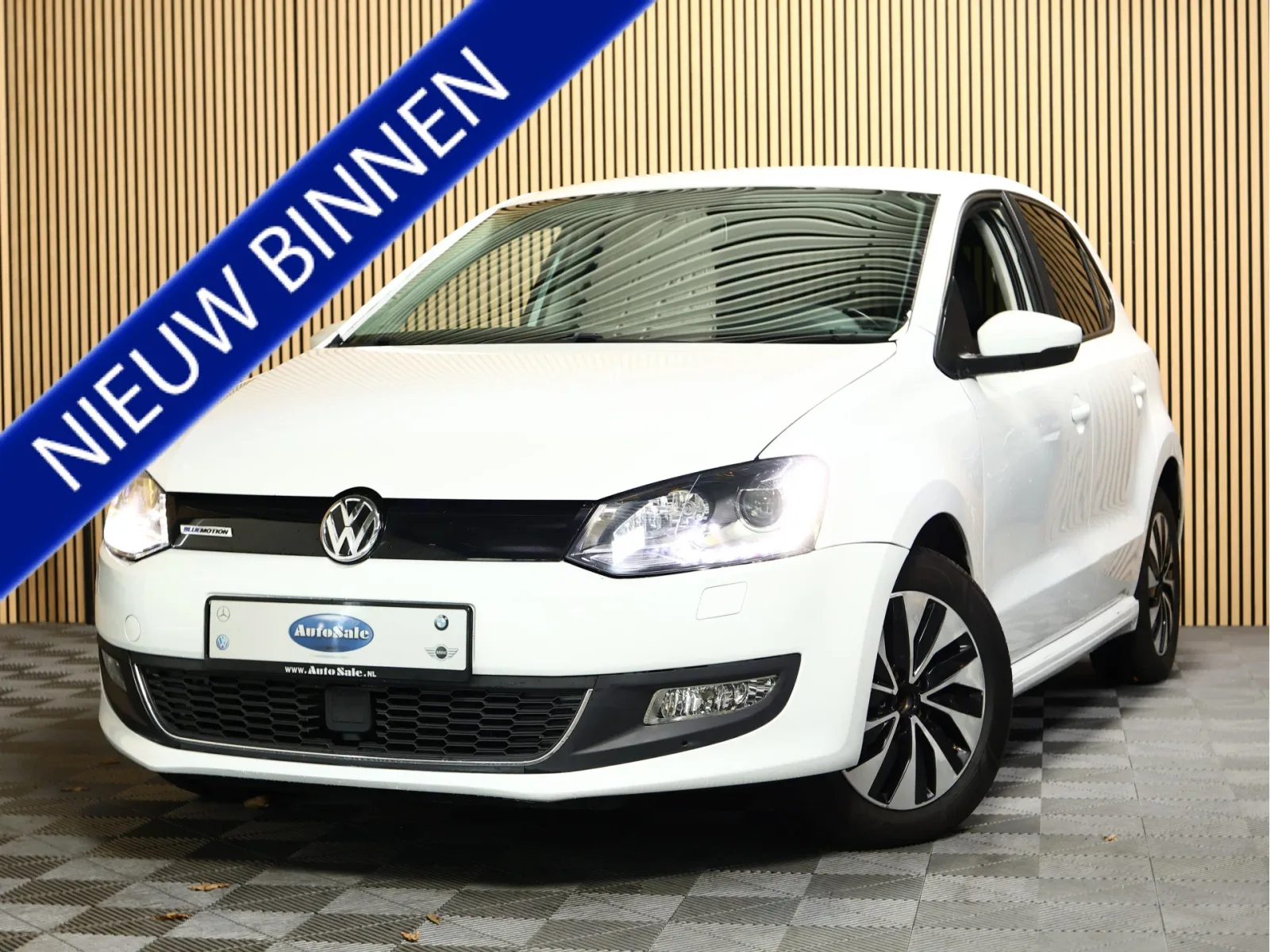 Volkswagen Polo (2016) — foto 1