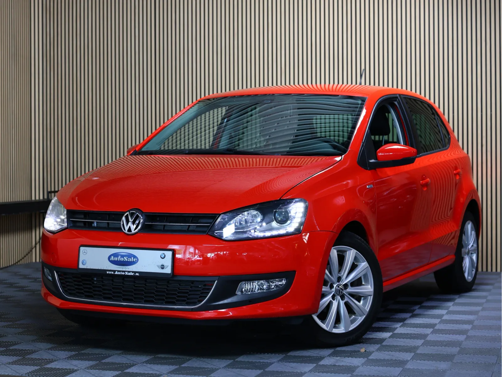 Volkswagen Polo (2014) — foto 1