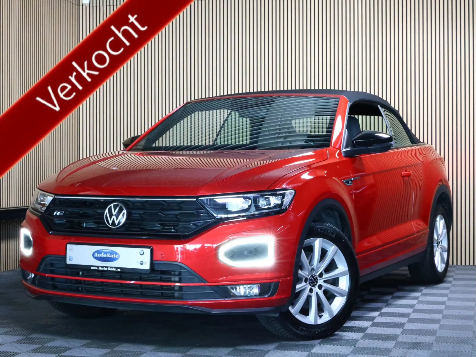 Volkswagen T-Roc (2021) — foto 1