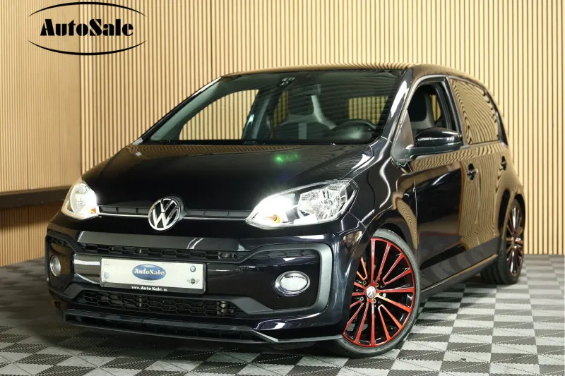 Volkswagen Up! (2017)