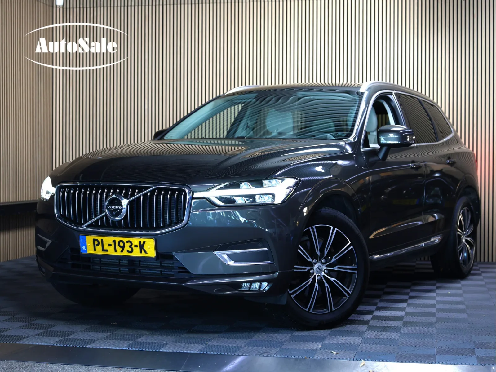 Volvo XC60 (2017) — foto 1
