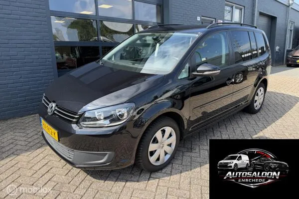 Volkswagen Touran (2016) — foto 1
