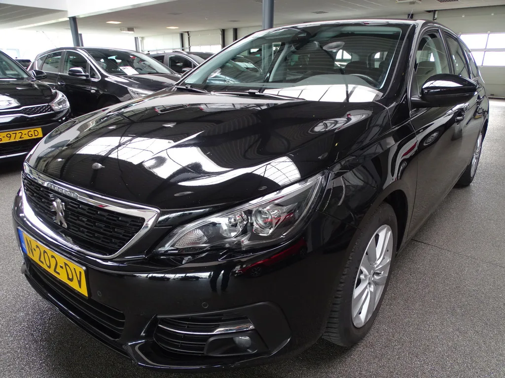 Peugeot 308 (2021) — foto 1