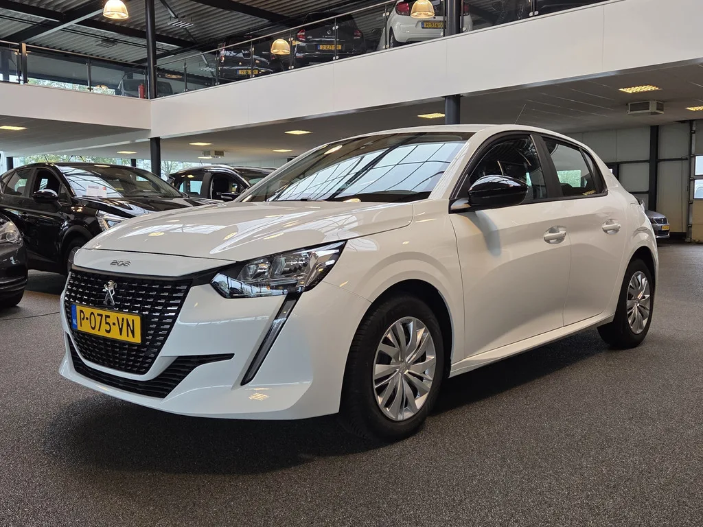 Peugeot 208 (2022) — foto 1